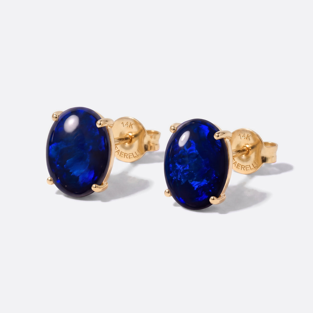 Opal-Ohrstecker 14K Gold, schwarzer Opal, schräg