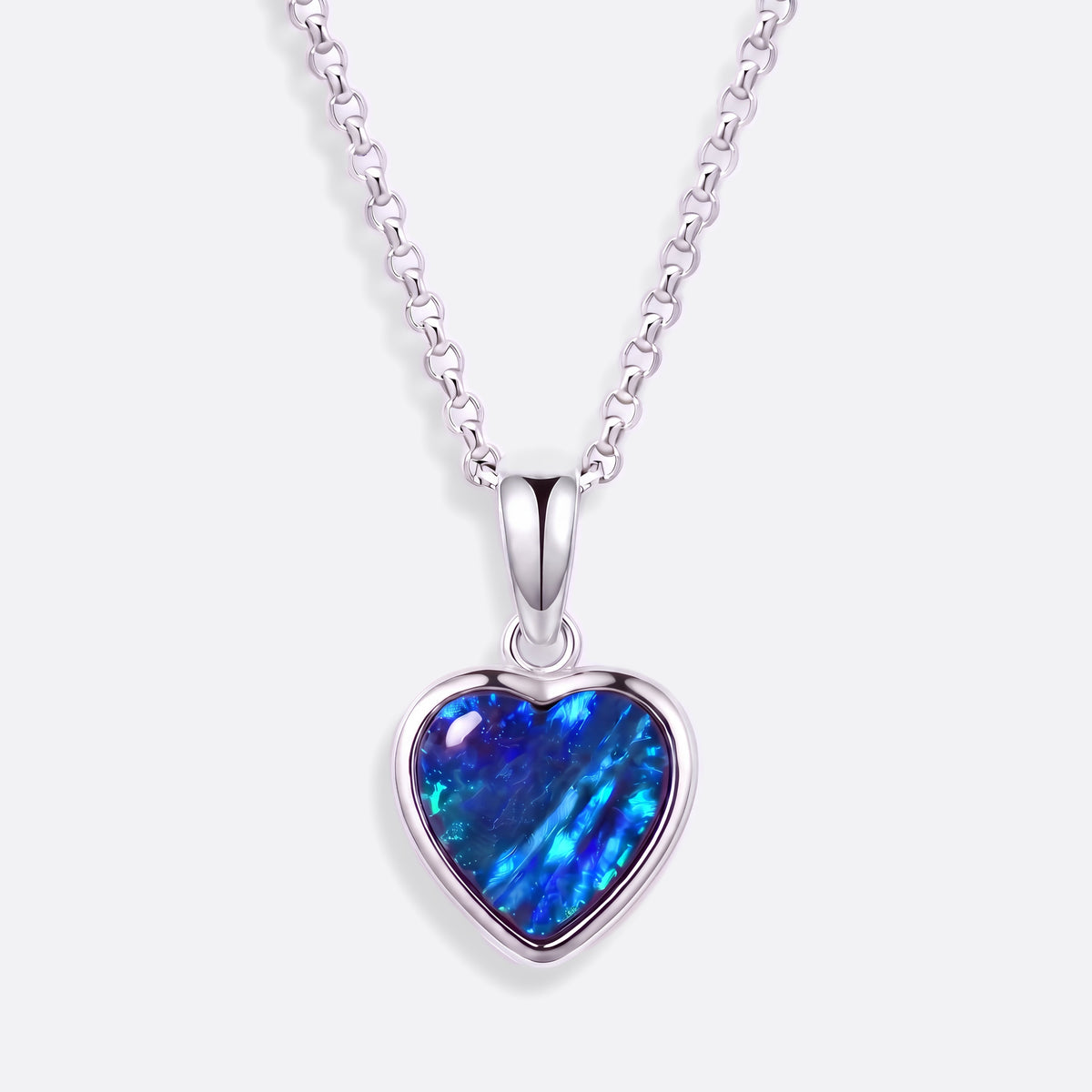 Heart of Fire Opal-Kette, Herz-Anhänger in 925 Silber mit blauem Opal (Triplette), Ansicht vorne