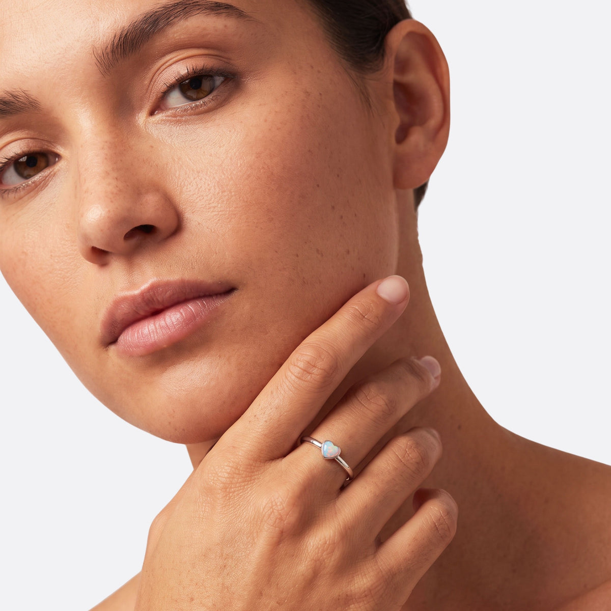 White Opal / Silver