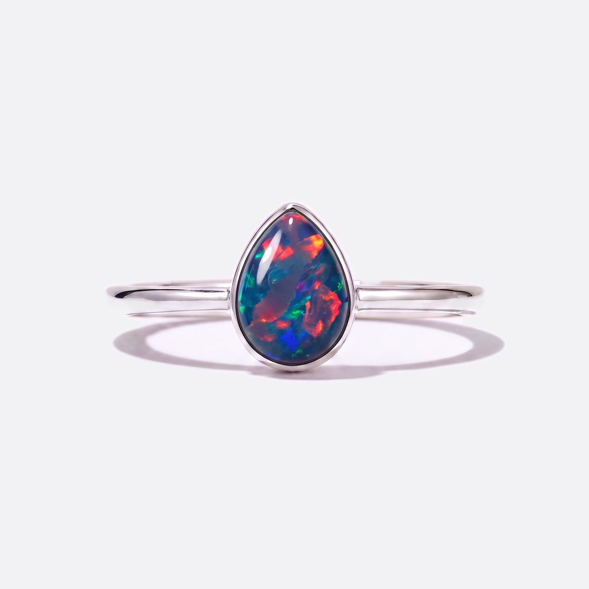 Drop of Flame Red Ring Silber mit roter Opal-Triplette in Tropfenform