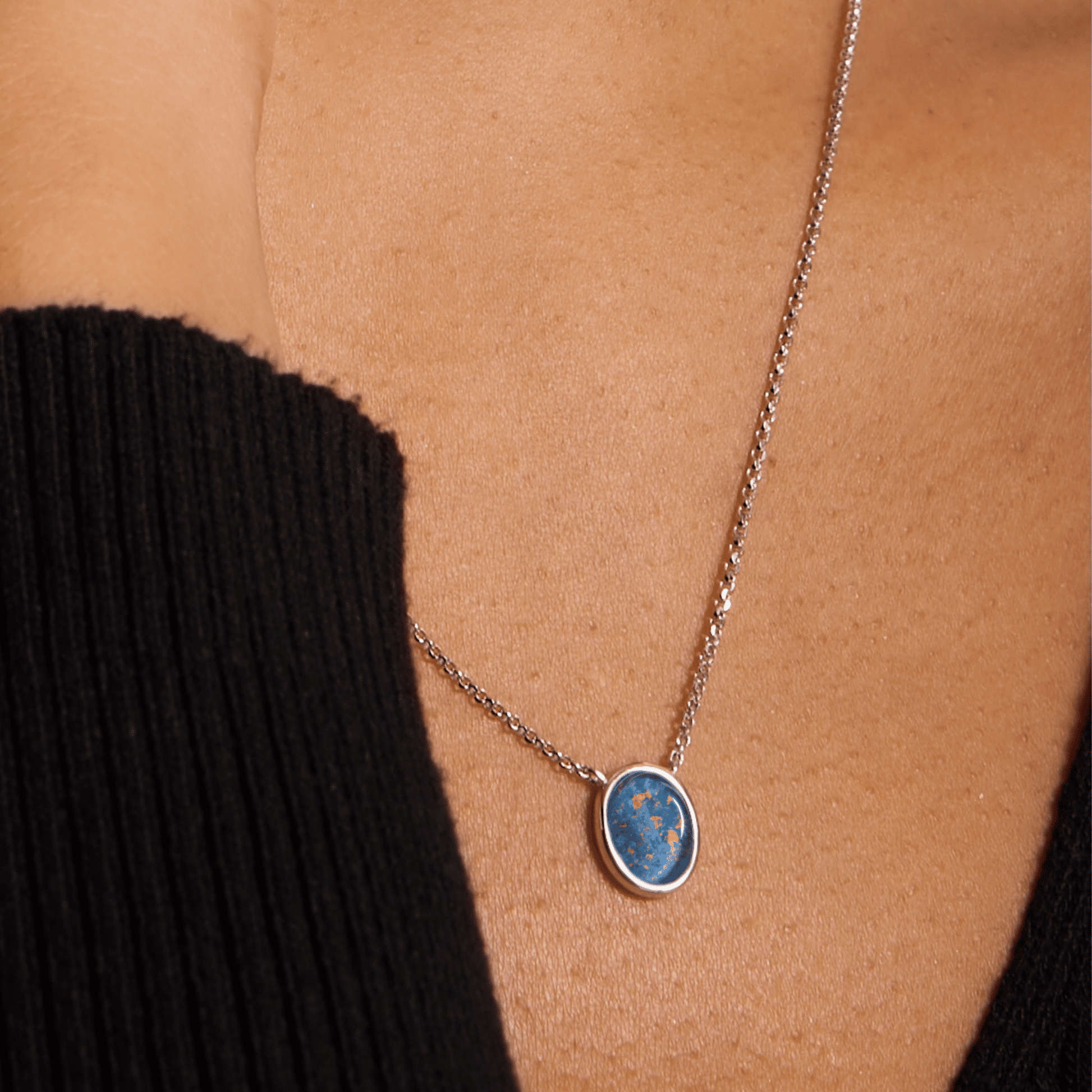 Ellipse of Flame Red - Kette | Liberty Angels