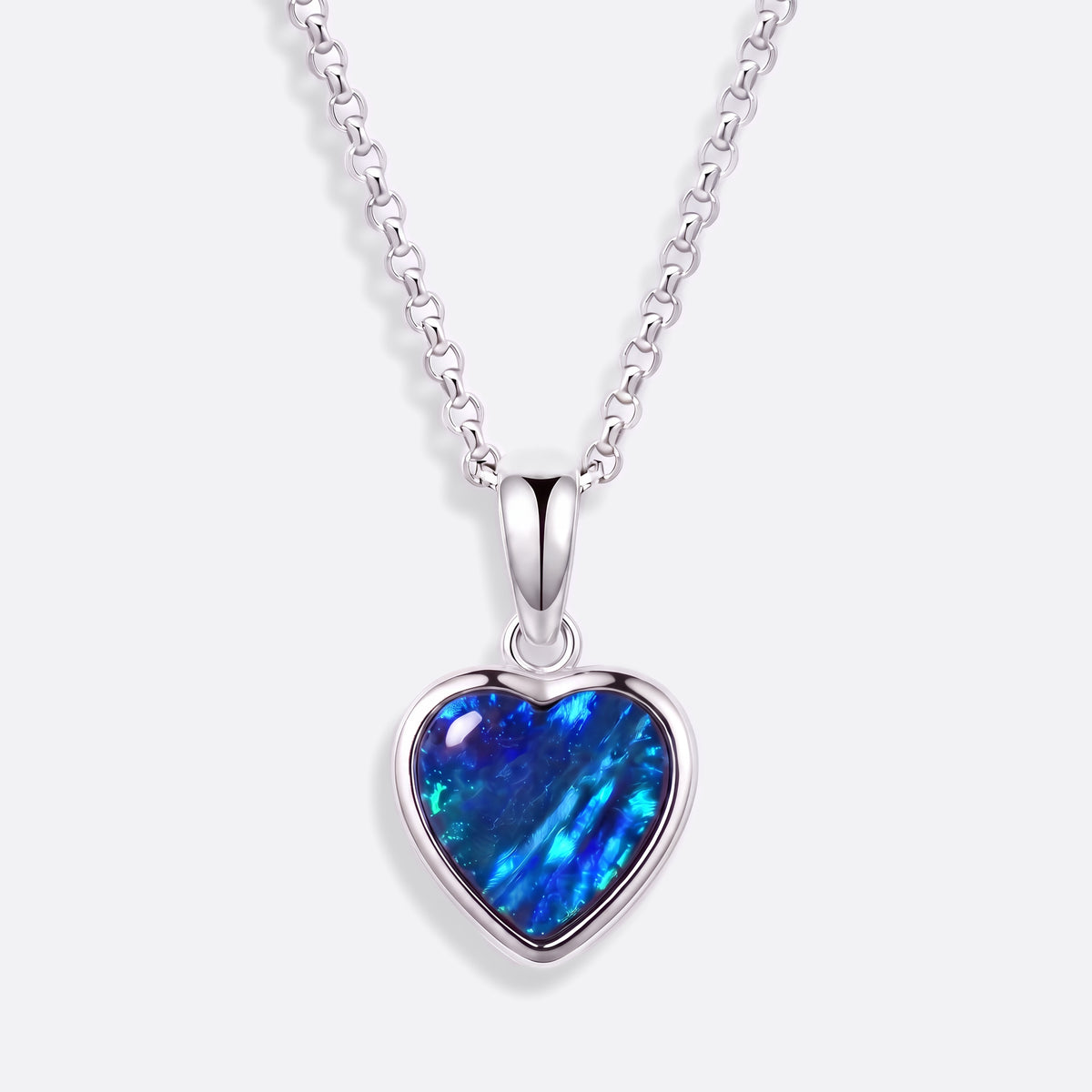 Heart of Fire Opal-Kette, Herz-Anhänger in 925 Silber mit blauem Opal (Triplette), Ansicht vorne